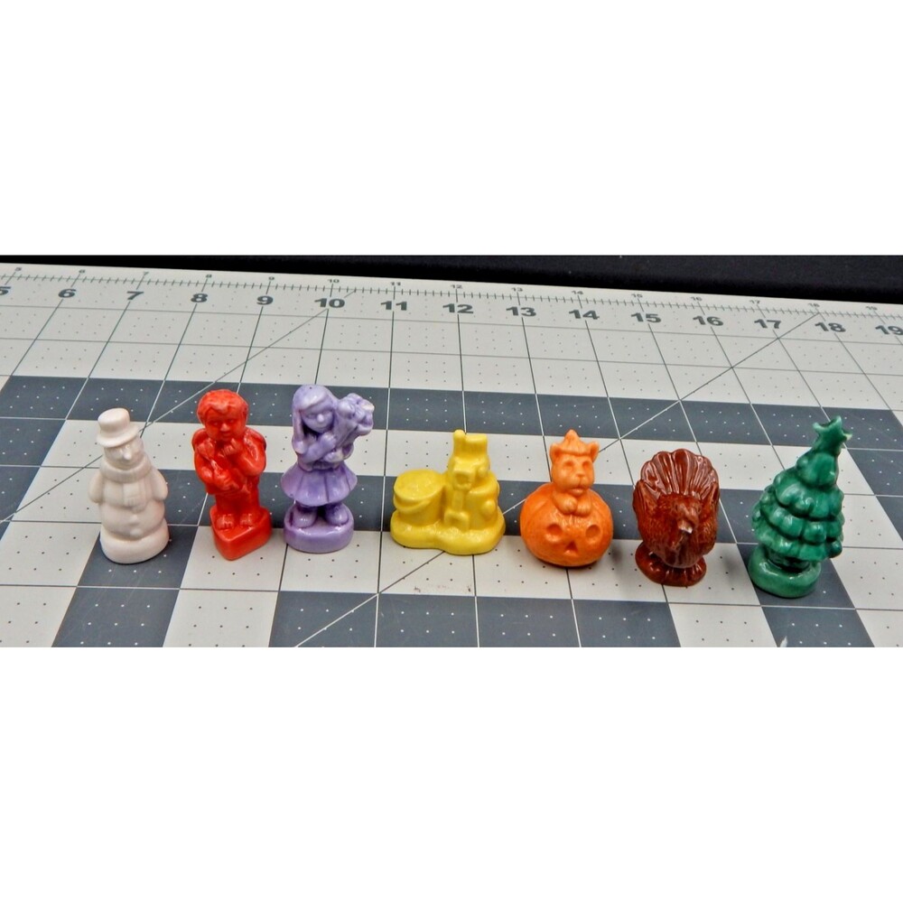 Wade Whimsies Red Rose Tea US Series 7 Calendar Series Lot 7 Porcelain Figurines